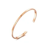 Стильный браслет с буквой (золото, женский стиль)