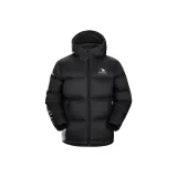 Призрачно черный