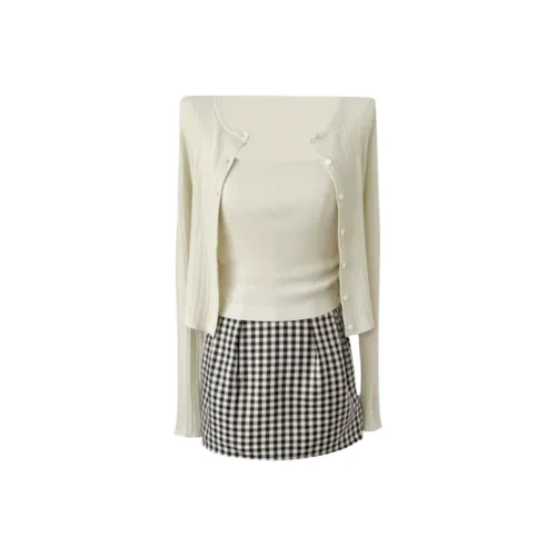 IQC Белый Женский Комплект с Юбкой