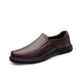 Коричневый