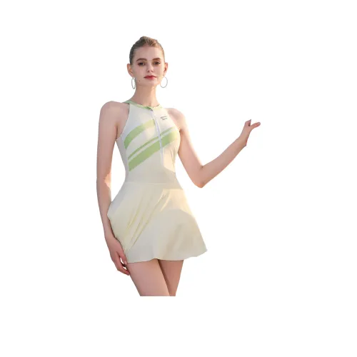 Disney Платья и Юбки для плавания Женские