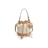 Белый и хаки