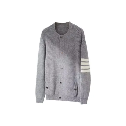 M17 STUDIO Унисекс Свитера