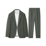 Серый зеленый деловой костюм