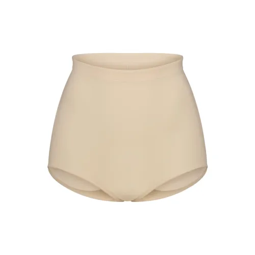 SKIMS FW25 Утепленные трусы-бикини с эффектом подтяжки ягодиц женские