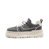 Джинсовая ткань, серый цвет.