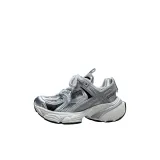 Серебристo-серый