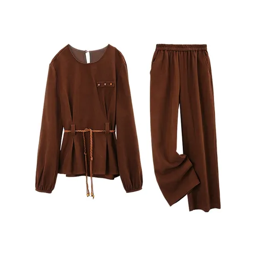 A paradise for awakening Повседневный костюм женский