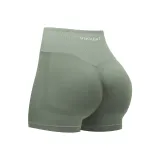 Бобовые зеленые шорты