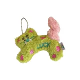 Зеленая подвеска в виде маленького леопарда с куклой