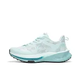 Светло-зеленый