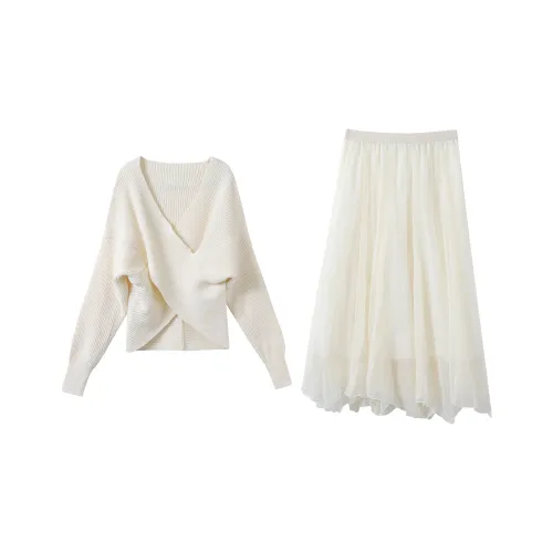 Udon House Юбка Свитер Женские Комплекты с Юбкой
