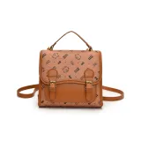 Коричневый