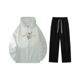 Белый топ + черные штаны (с флисовой подкладкой)