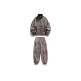 Тускло-розовый