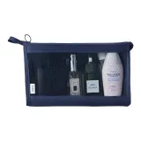 Темно-синяя сумка для макияжа с видимым треугольником