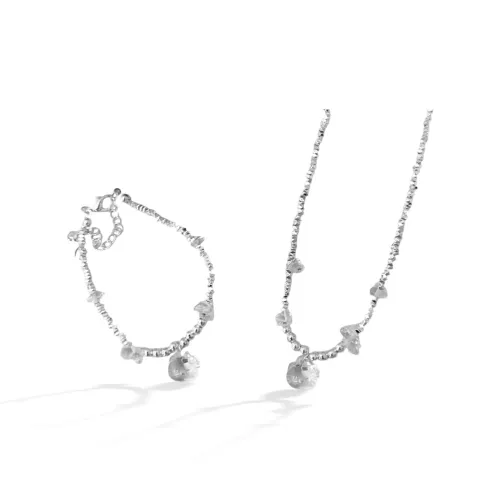 D.K.X Ожерелья Унисекс