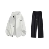 Комплект одежды (Белая куртка + Черные повседневные штаны)