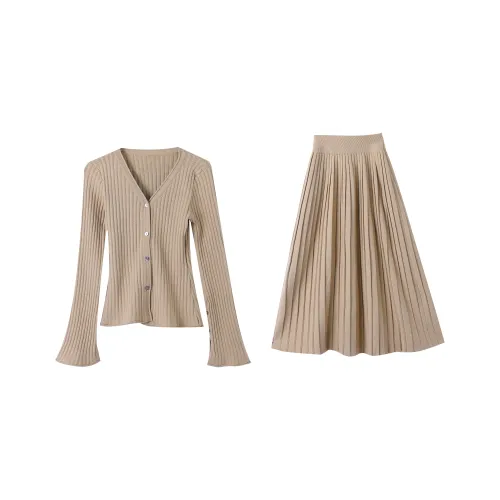 Udon House Бежевый Женские Комплекты с Юбкой