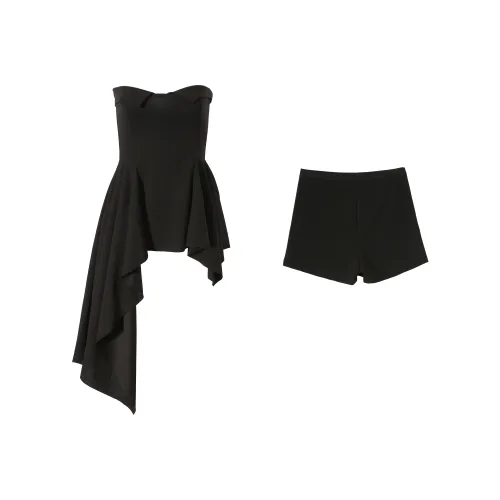 Udon House Черный Женские Комплекты с Юбкой