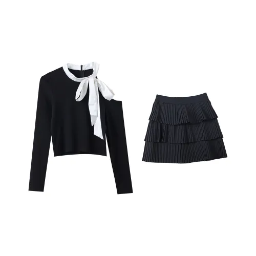 Udon House Черный Женские Комплекты с Юбкой