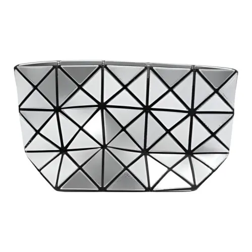 ISSEY MIYAKE Кожа Клатч Мини Женские Серебряный