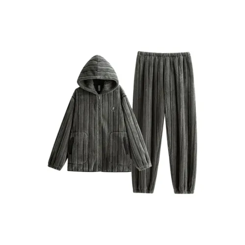 Пижамный комплект для мужчин от Floating Light Islands