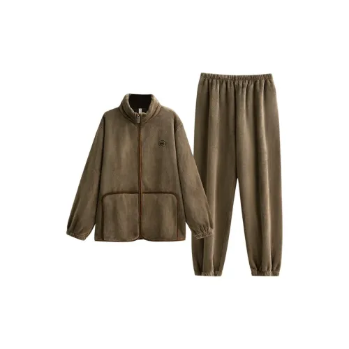 Пижамный комплект для мужчин от Floating Light Islands