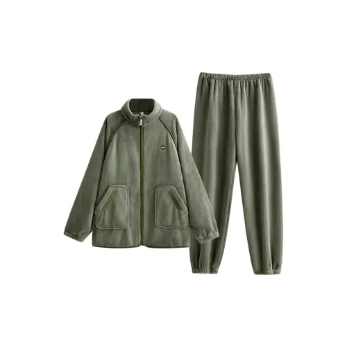 Пижамный комплект для мужчин от Floating Light Islands