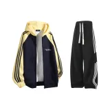 Темно-синий, синий, желтый и черный