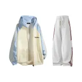 Абрикосовый и светло-синий, белый и серый с красными полосами