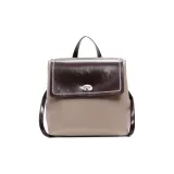 Бежевый и кофейный.