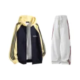 Темно-синий, синий, желтый, белый, серый с красными полосами