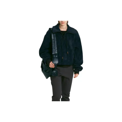 LOW CLASSIC FW25 Velvet feel Куртка Женская