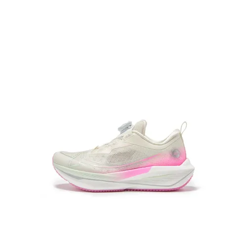 XTEP Устойчивый к истиранию противоскользящий низкий топ беговые кроссовки парусный белый флуоресцентный вишневый цветок розовый