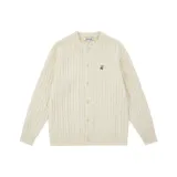 Кремово-бежевый