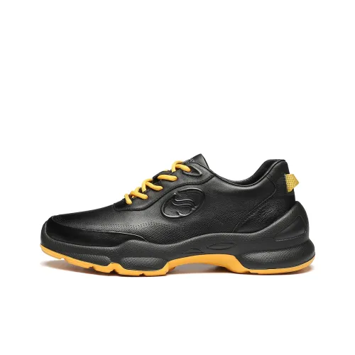 ST SAT Беговые кроссовки Low Top Черные Мужские