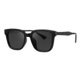 Ярко-черная оправа с полностью серыми линзами