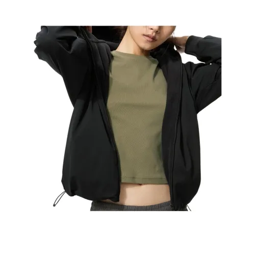 UNIQLO Черные Женские Куртки