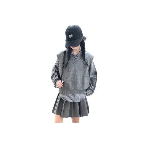 Детский комплект Smileyworld с юбкой OF 3