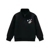 Сидящая ракета, космонавт, черный