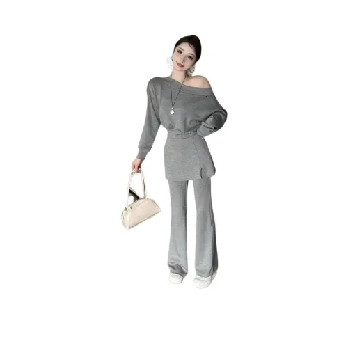 Flowers in water Повседневный костюм женский