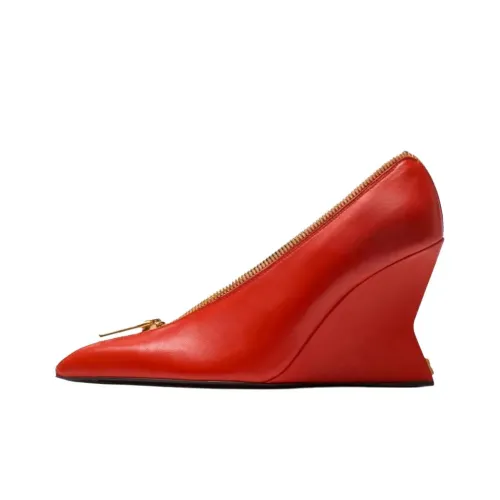 BALMAIN Клин-каблук Высокие каблуки 9,5 см Женские Красный