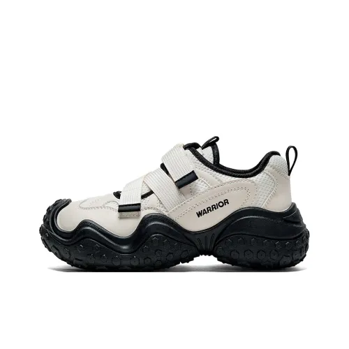Warrior Износостойкий Легкий Дышащий и Противоскользящий. Низкий Топ Толстая подошва Кроссовки Женские Бежево-черные