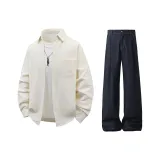 Топ экрю + синие штаны