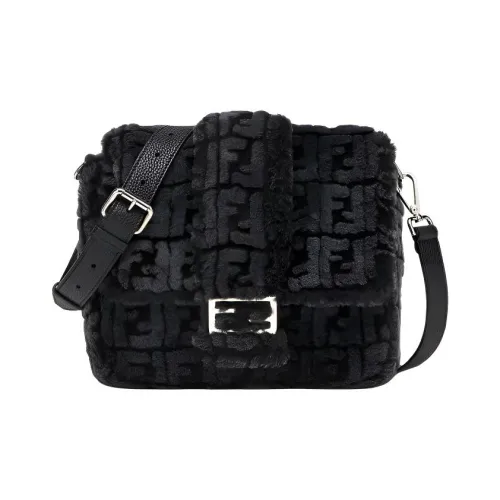 FENDI Baguette Сумки через плечо Мужской