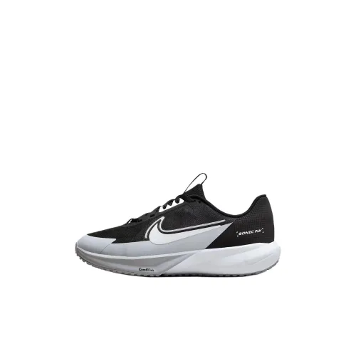 Nike SONIC FLY Slip-resistant Abrasion-resistant Low Top Детская беговая обувь Черный Белый
