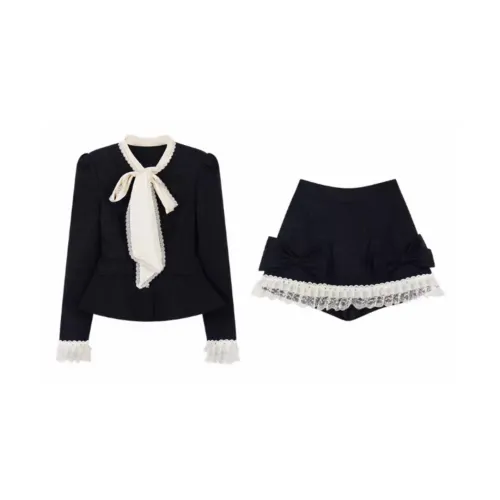 Udon House Черный Женские Комплекты с Юбкой