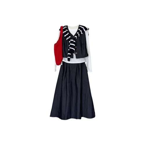 Udon House Деним Четырехпредметный Комплект Женские Юбочные Комплекты