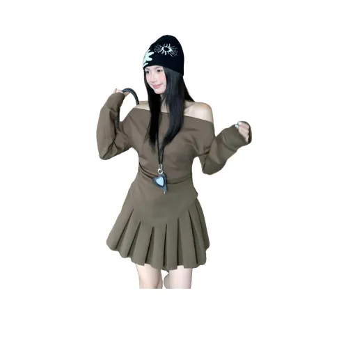 REMOULD Khaki Женские Комплекты с Юбкой